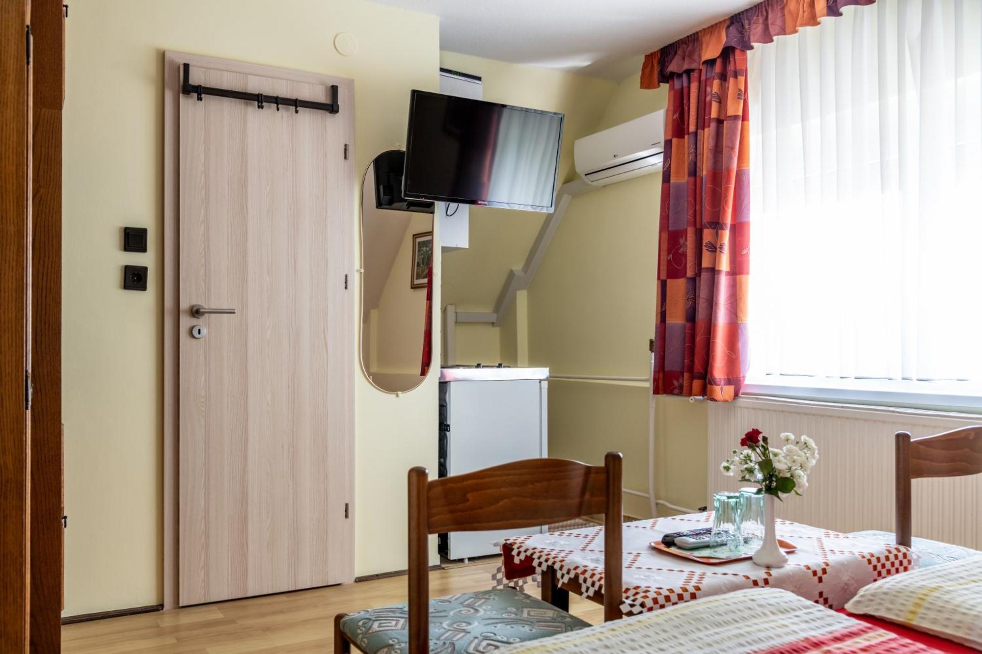 Magdalena Apartmanház Keszthely Exterior foto